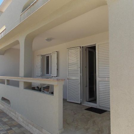 Apartments Fila Novalja Luaran gambar